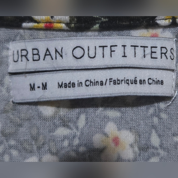 Urban Outfitters Floral Playsuit/Romper size M - Picture 2 of 4